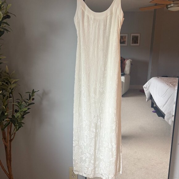 Hello Molly Luxurious Touch Maxi Dress White - Picture 5 of 7